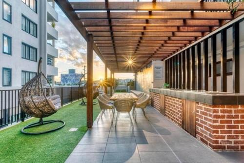 Inner City 1 Bedroom Apartment With Rooftop Pool And Parking - Serain Residences Brisbane Zewnętrze zdjęcie